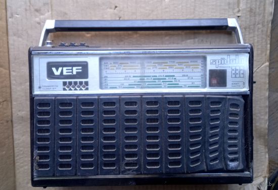 Радиоприемник VEF Spidola 232.