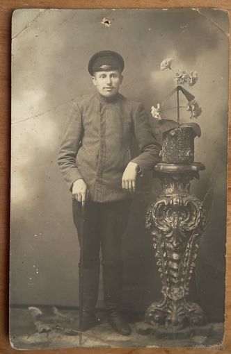 Фото мужчины с тростью. 1920? 9х14 см