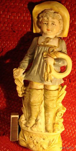 МАЛЬЧИК, большая-статуэтка. Фарфор- бисквит конец -19 века 1870-1880. Германия(28cm)