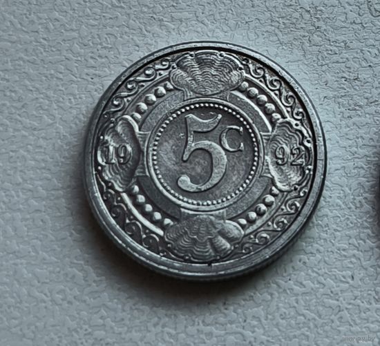 Нидерландские Антильские острова 5 центов, 1992  4-4-37