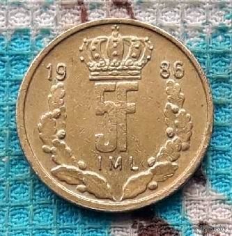 Люксембург 5 франков 1986 года, UNC. Корона.