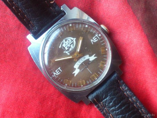 Часы 60 лет СССР из 1982 года, РЕДКИЕ