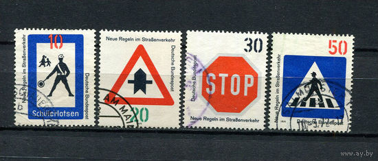 ФРГ - 1971 - Новые правила дорожного движения - [Mi. 665-668] - полная серия - 4 марки. Гашеные.  (LOT N6)