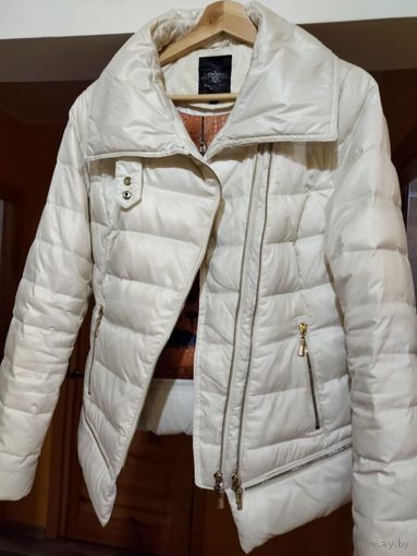 Куртка женская пуховик белый 44-46 р-р на рост 160-170см.