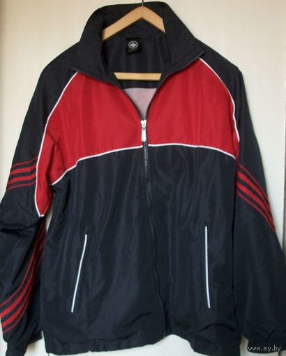 Куртка Sport wear Оригинал!разм М,на рост 172-175 см,состояние новой!