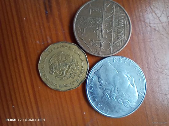 Мексика 50 центов 1993, Италия 100 лир 1979, Франция 10 франков 1976  -92