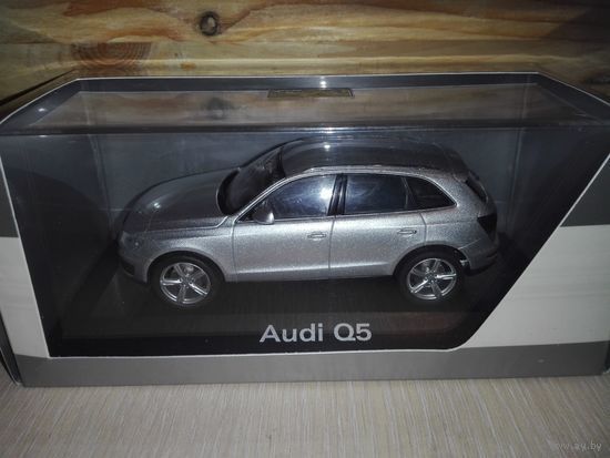 Audi Q5,Schuco.1/43.