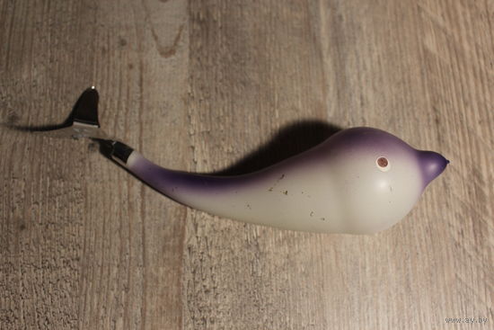 Стеклянная ёлочная игрушка "Дельфин", времён СССР, длина 20 см.