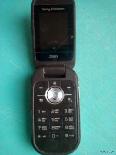 Мобильный телефон Sony Ericsson z250i под восстановление нужна батарейка.
