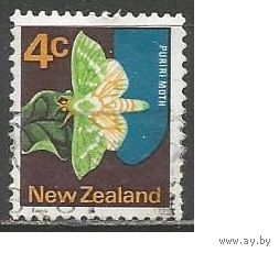 Новая Зеландия. Бабочка Тонкопряд хмелевой. 1970г. Mi#522.