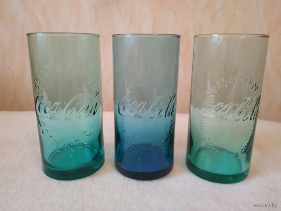 Комплект коллекционных стаканов "Coca-Cola, собственность завода", бутылочное стекло, 60-е годы прошлого столетия.