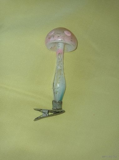 Елочная игрушка СССР , Гриб на прищепке, грибочек - игрушка на елку СССР