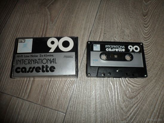 Аудиокассета International 90