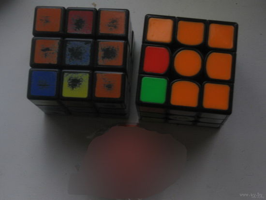 Два кубика рубика