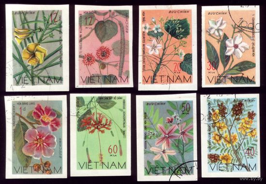 8 марок 1977 год Вьетнам Цветы 919-926U