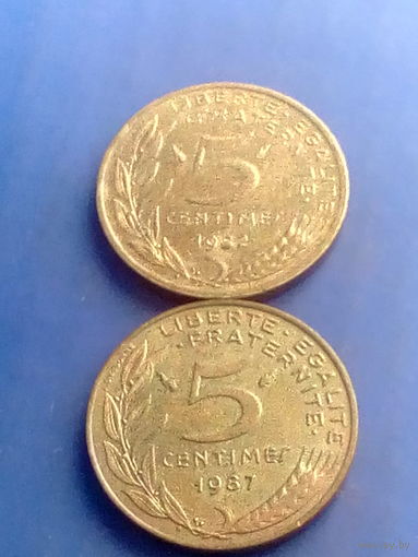 Франция 5 сантимов 1982, 1987 гг. В лоте 2-ве монеты.