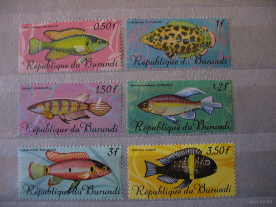 Бурунди. Красивые экзотические рыбки.  1977г.  см. условие.