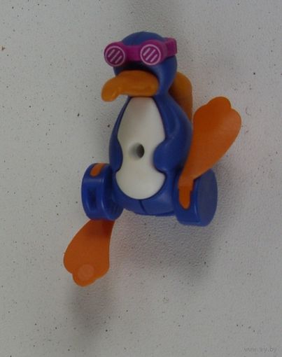 Игрушка из киндер-сюрприза "Пингвин"