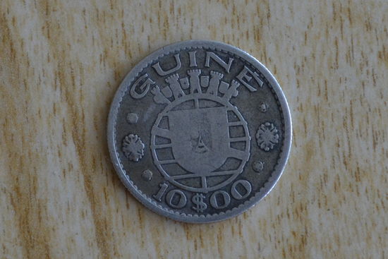 Гвинея- Бисау 10 эскудо 1952   Серебро