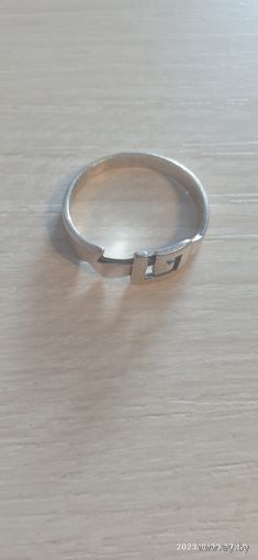 Кольцо серебряное.