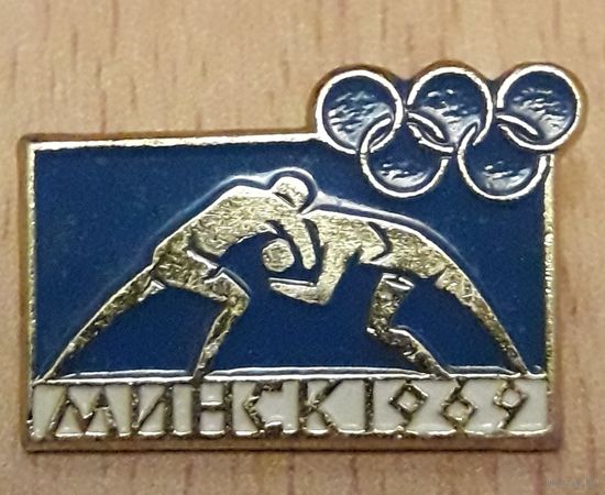 Значок.Борьба.Минск 1969 год.Олимпийские кольца.