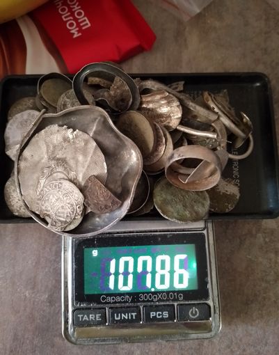 Лом серебра и билона 107 грамм