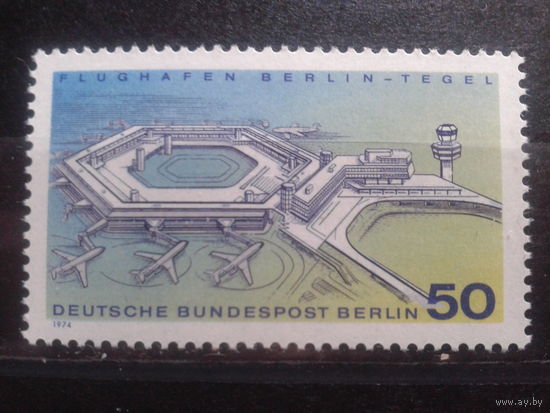 Берлин 1974 Аэрапорт Михель-1,4 евро