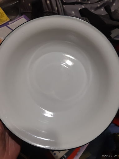 Миска тарелка эмалированная новая.