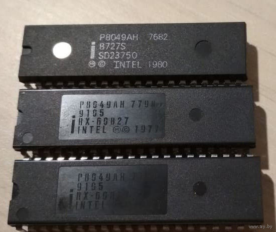 Intel P8049AH 8-битный микроконтроллер