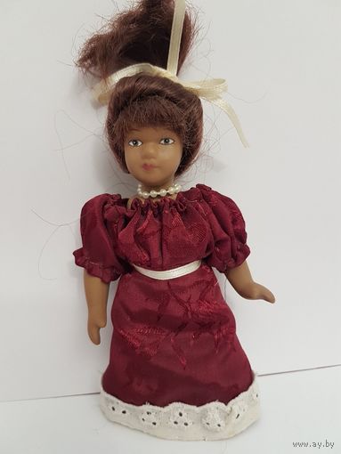 Кукла фарфоровая темнокожая, 13 см