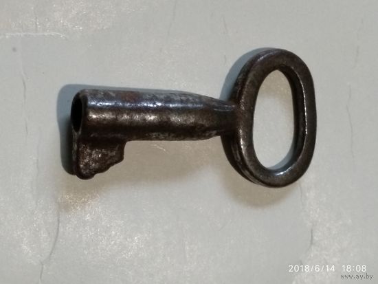Старинный ключ. Начало XX-го века. Длина 30 мм.