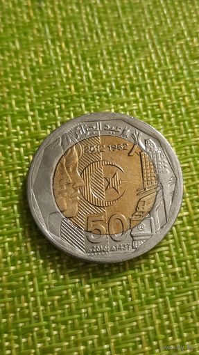 Алжир 200 динаров 2012 г ( 50 лет независимости )