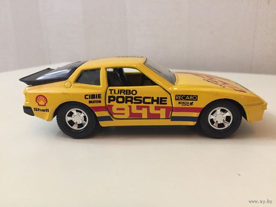 Модель автомобиля - Porche 944 - Matchbox