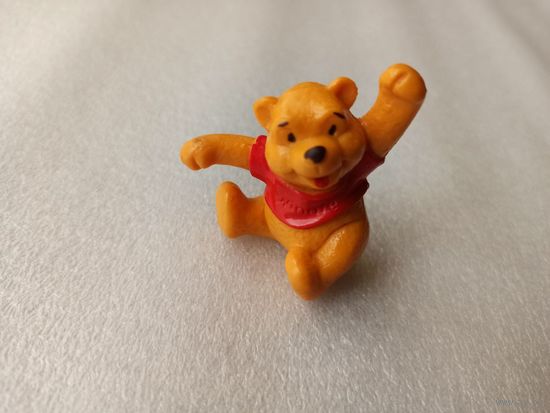 Фигурка, минифигурка Winnie.  Winnie the Pooh. Винни. Производитель: Bullyland, Disney. Made in GEERMANY. Приблизительно конец 90-х, начало-середина 2000-х