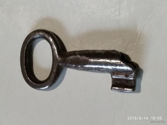 Старинный ключ. Начало XX-го века. Длина 28 мм.