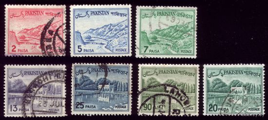7 марок 1961 год Пакистан 137,139,142-143,147,а183