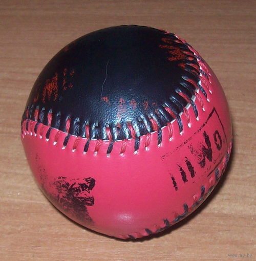 Мяч бейсбольный
