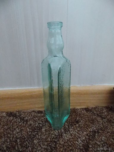 Бутылка из-под уксуса, старая, трехгранная