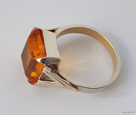 Кольцо серебро СССР 875 звезда, перстень вес 3,5 гр., желтый кристалл. Размер 16