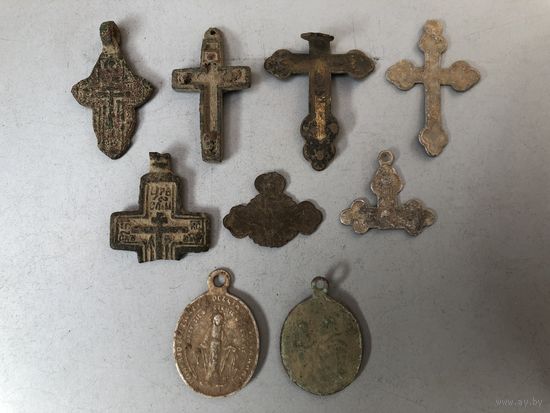 Крестики и медальоны