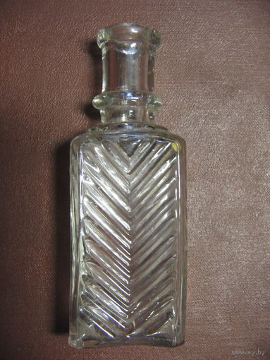 Старинный флакон пузырек бутылочка от парфюма