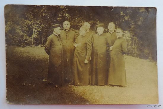 Фото католических священнослужителей 1913г. Размер 8.8-13.5 см.
