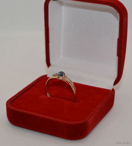 Изящное кольцо с голубым топазом, Au_585, Р-18, 2.02 гр.
