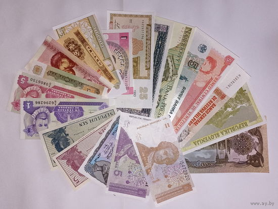 Сборка из 20 банкнот мира