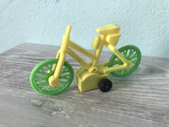 Велосипед ( kinder киндер) инерционный