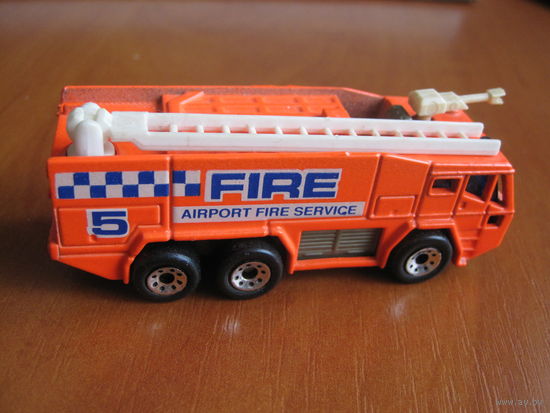 Airport Fire Truck Matchbox 1992 Thailand.