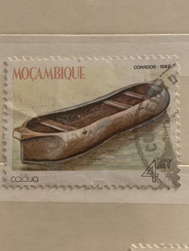 Мозамбик 1982. Лодка