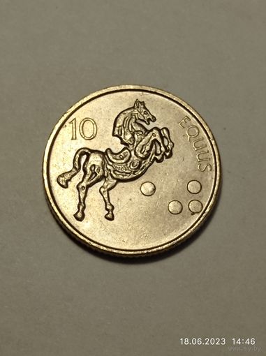Словения 10 толаров 2001 года .