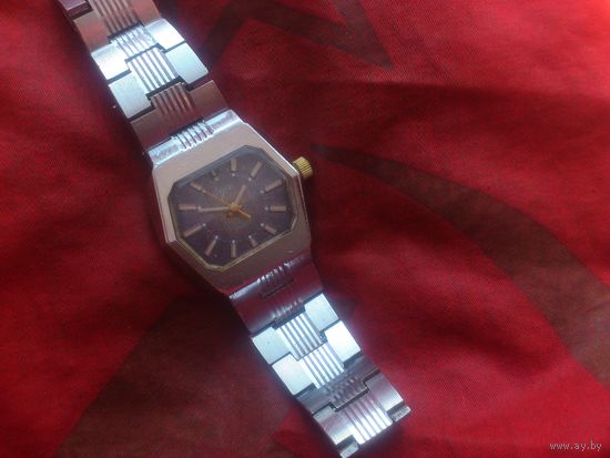 Часы браслет ЛУЧ 2209 из СССР 1980-х, МУЖСКИЕ,  РЕДКИЕ