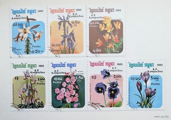 Камбоджа /1985/ Флора - Цветы / Серия 7 марок